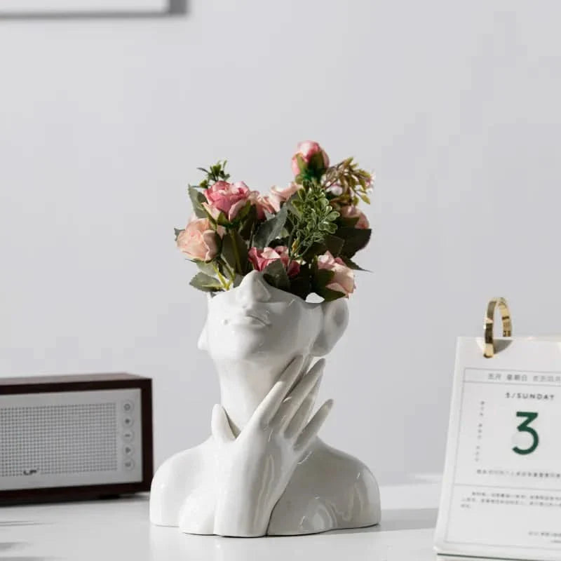 BowLift | Petal – A vase full of sophistication and charm