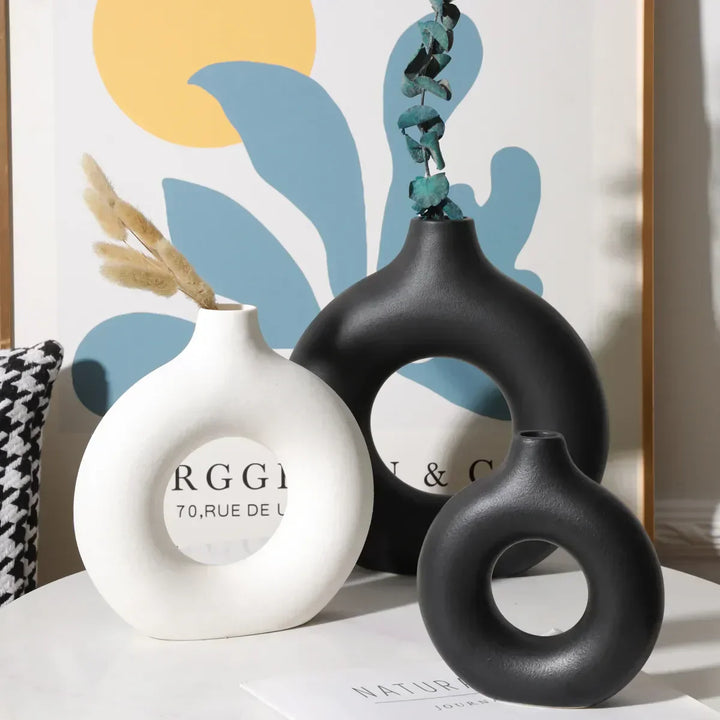 BowLift | TranquilGlass - Elegant Vase for a Serene Interior