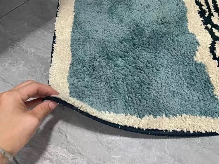 BowLift | Soft Bath Mat with Non-Slip Backing for Elegant Bathroom