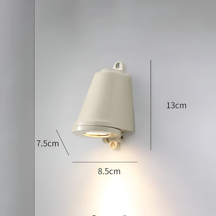 BowLift | Minimalistic LED Outdoor Wall Lamp