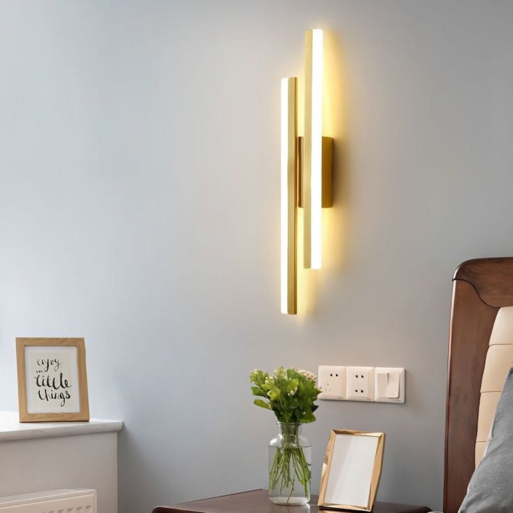 BowLift | Modern LED Wall Sconce with Warm Light, Minimalist Design for Dining Room and Bar, 50x8 cm