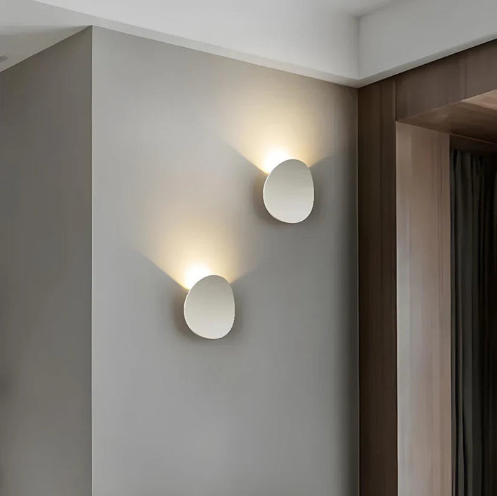 BowLift | Modern Wall Sconce in Aluminum – Wall Lamp, Elegant Design for Living Room and Bedroom