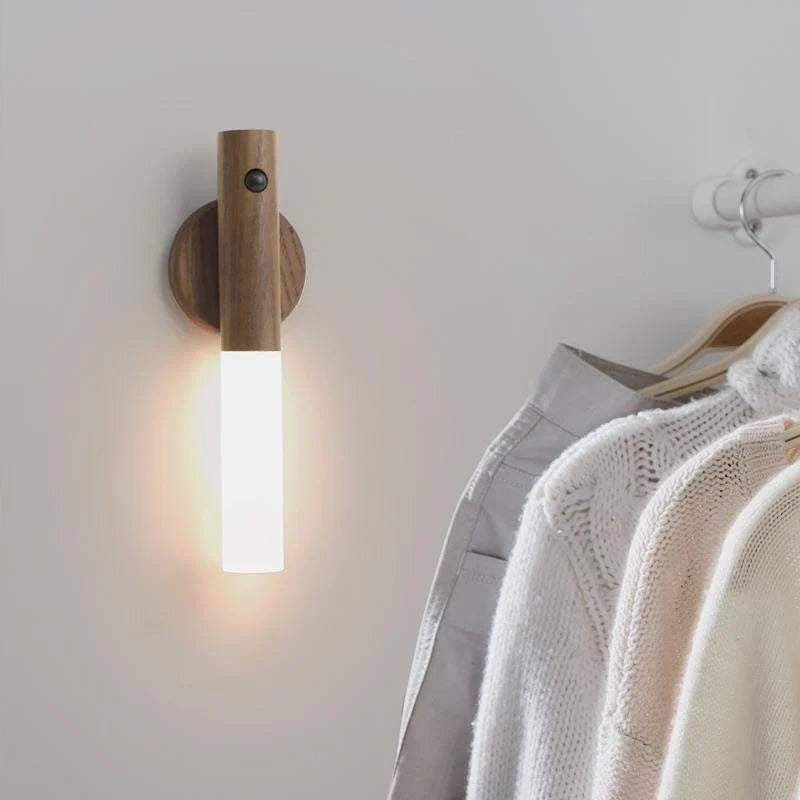 BowLift | Modern Torch Motion Light