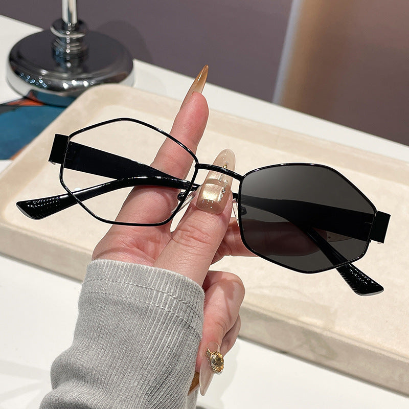 Women's fashionable sunglasses in elegant hexagonal design Bowlift