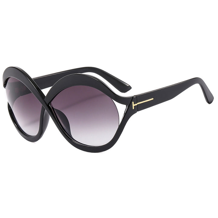 Women's extravagant Cat-Eye sunglasses with curved frame Bowlift