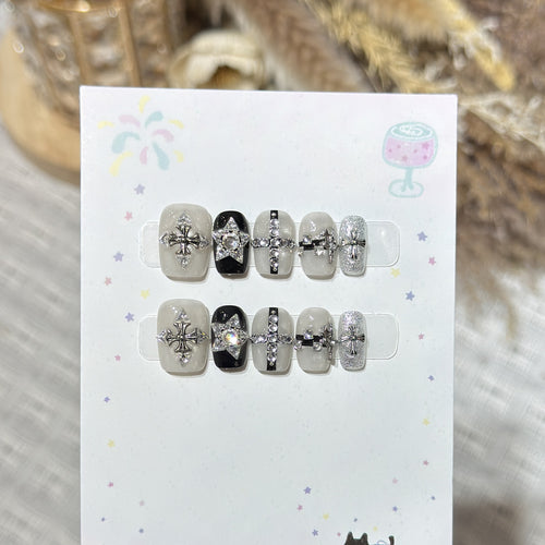 Artistic Press-On Nail Art Set with Gemstone Accents Bowlift