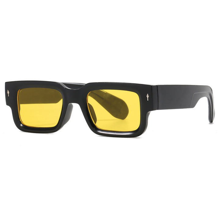 Women's fashionable square sunglasses with striking design Bowlift
