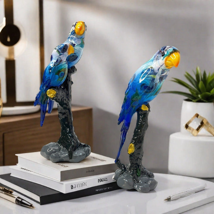 Artistic Parrot Sculpture Bowlift