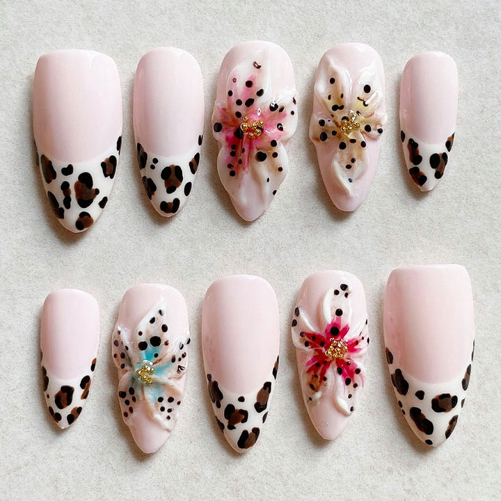Artificial Nail Set with Floral and Animal Motifs Bowlift