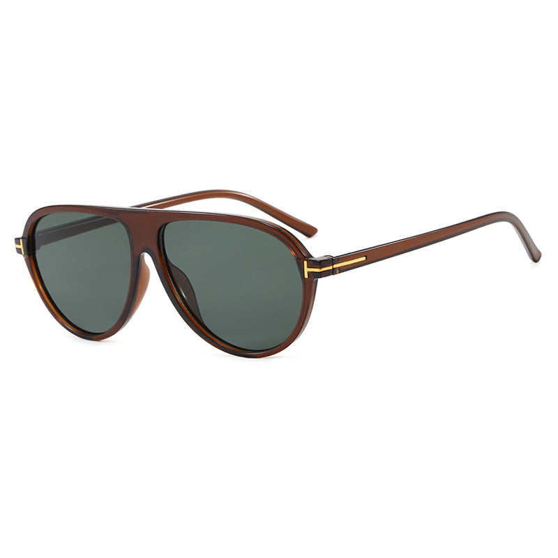 Ladies stylish sunglasses in aerodynamic design Bowlift