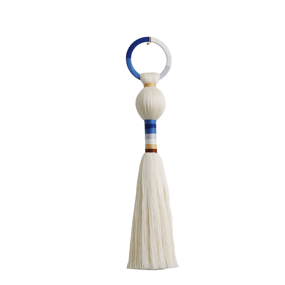 Wall decoration with elegant tassel design