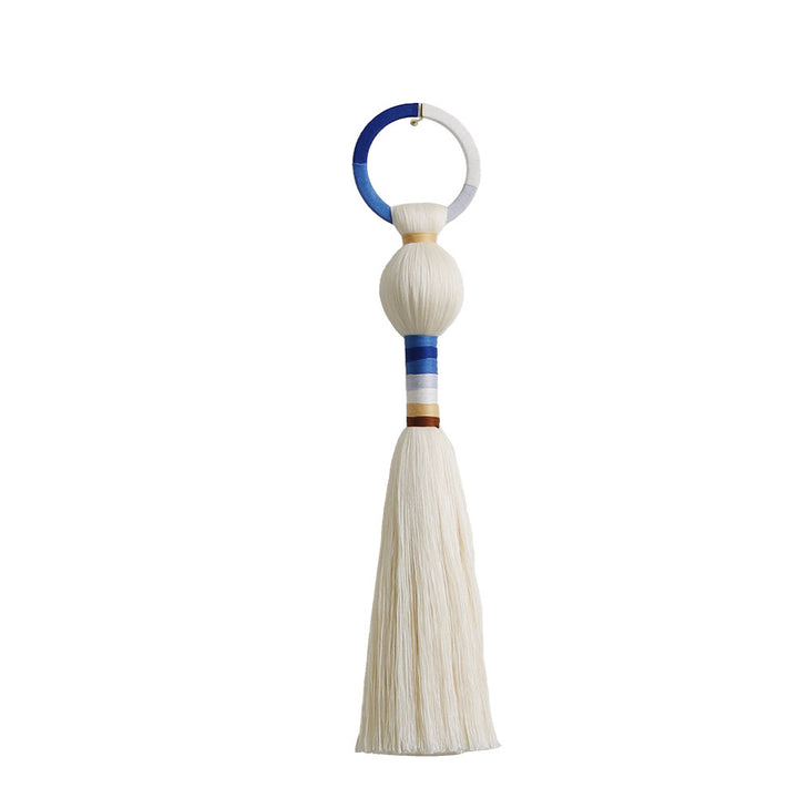 Wall decoration with elegant tassel design