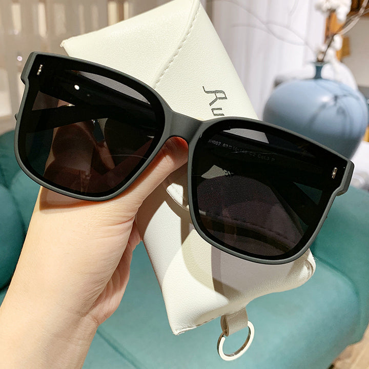 Women's Fashion Sunglasses in Trendy Square Design Bowlift