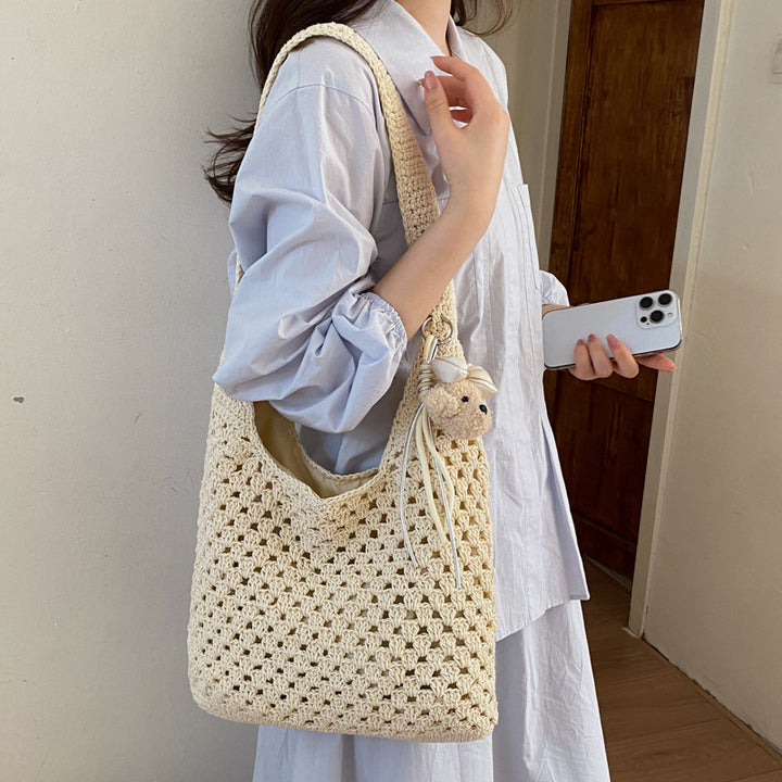 Casual and Fashionable Handbag Bowlift