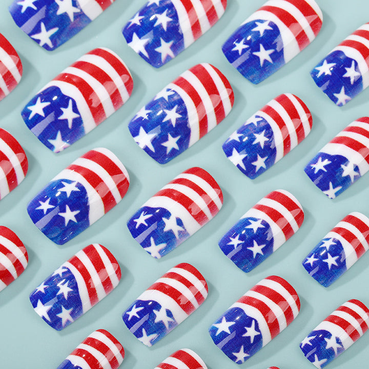 Artificial nails in patriotic Stars and Stripes design Bowlift