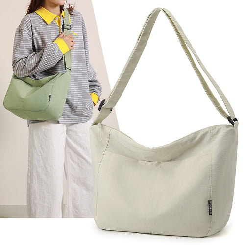 Contemporary Stylish Shoulder Bag Bowlift