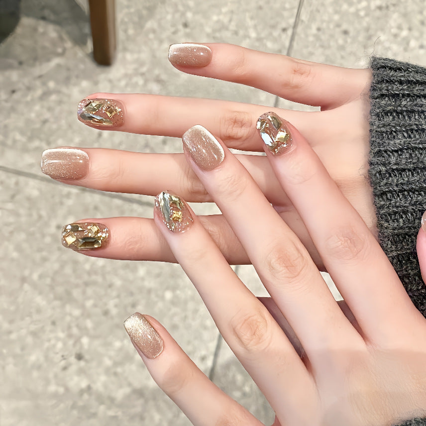 Glamorous Decorative Nail Art Extensions Bowlift