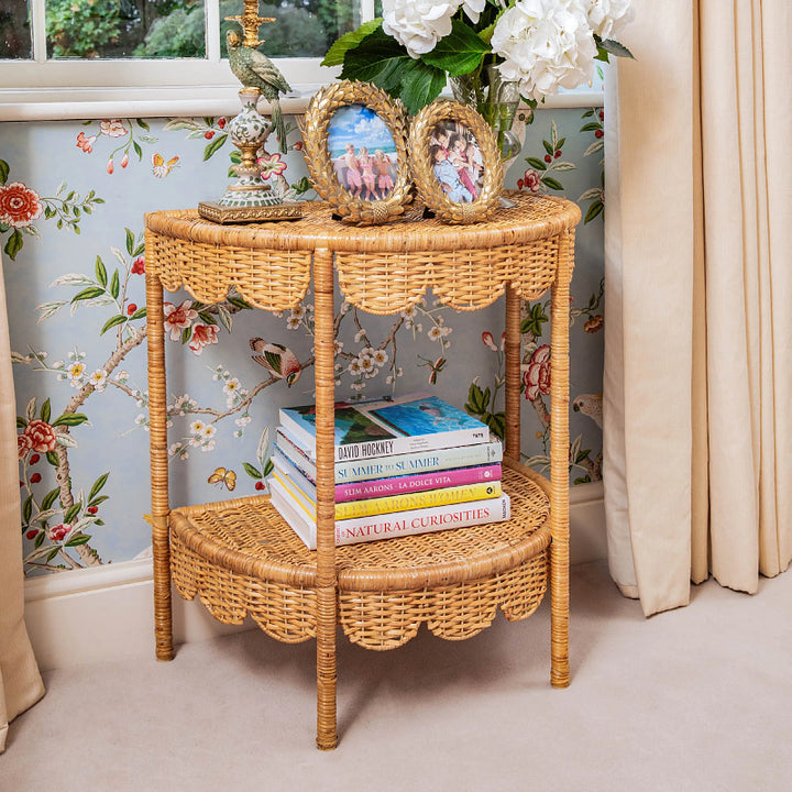 Round wicker table in vintage style Bowlift