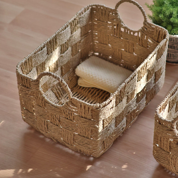 Handmade storage basket with practical handle Bowlift