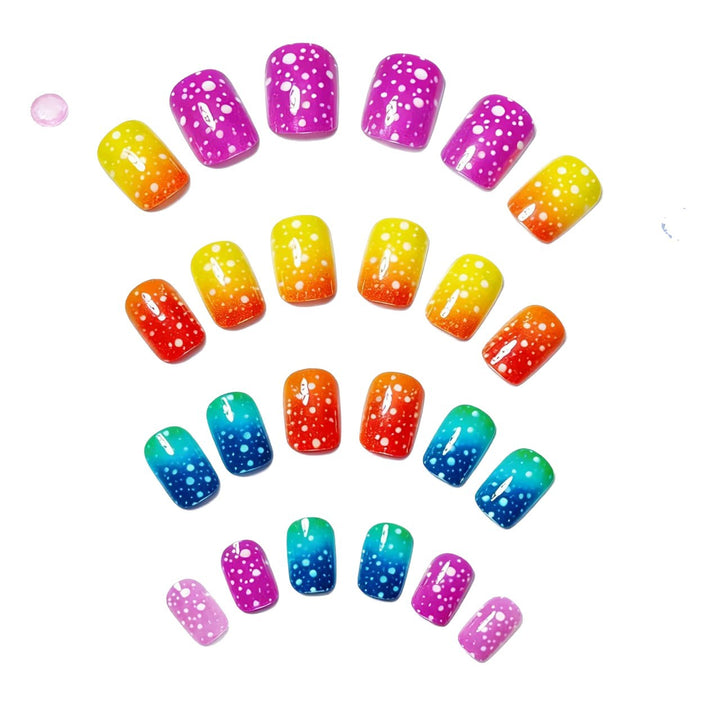 Artificial nails in spectacular ombre design Bowlift