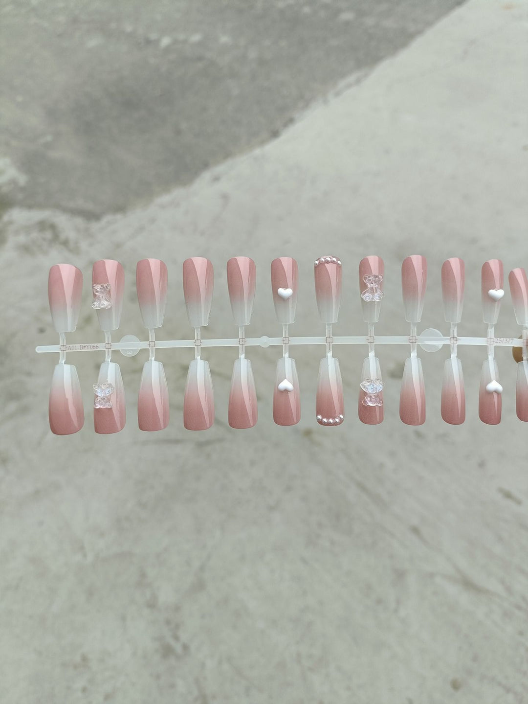 Artful Nail Art with Cute Bunny Pattern Cold Bowlift