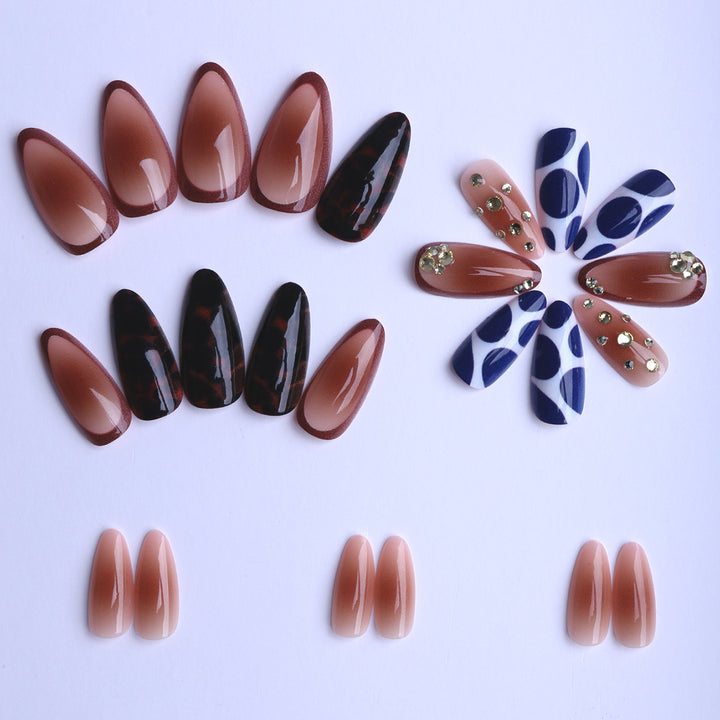Artificial Stiletto Fingernails with Extravagant Design Bowlift
