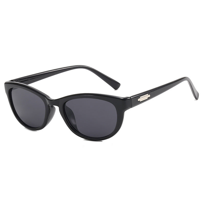 Ladies Cat-Eye Sunglasses with Elegant Design and UV Protection Bowlift