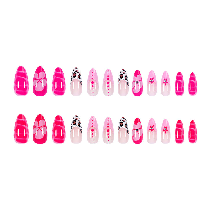 Glamorous artificial nails Bowlift