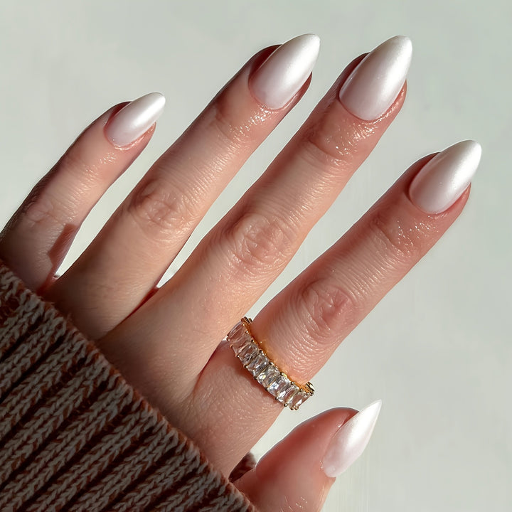 Artistic Matte Finish Nail Tips Bowlift
