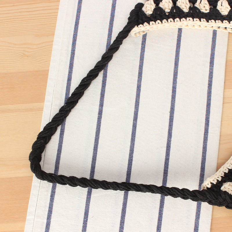 Handcrafted macramé shoulder bag with unique pattern Bowlift