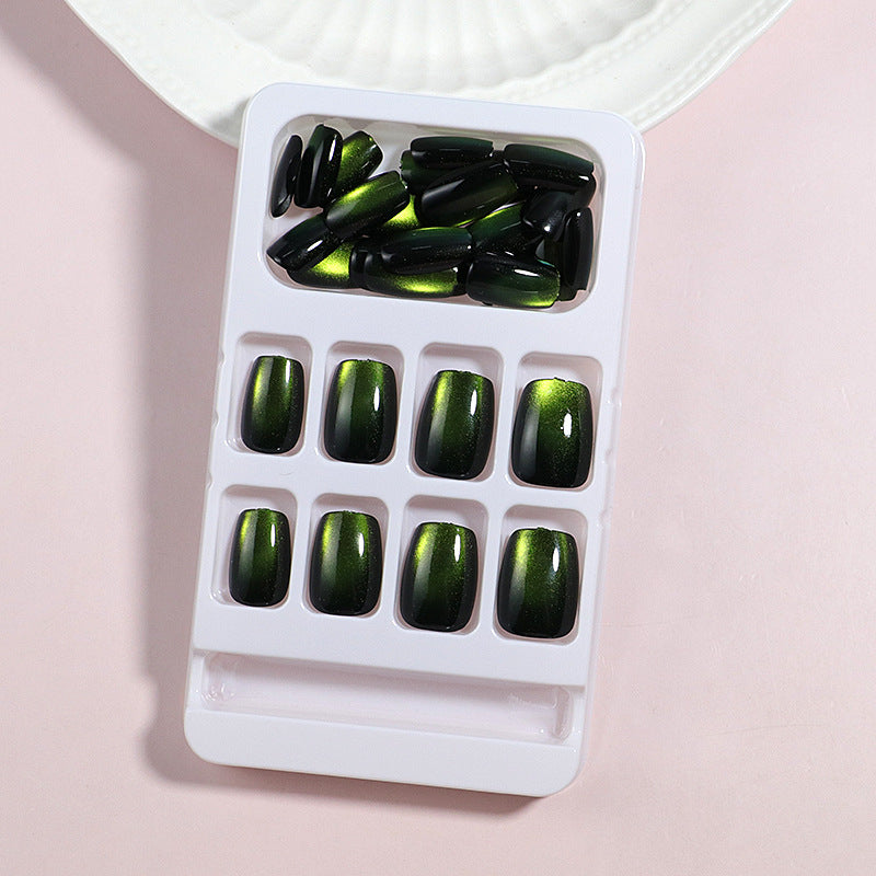 Artistic Press-On Nail Set with Gradient Effect Bowlift