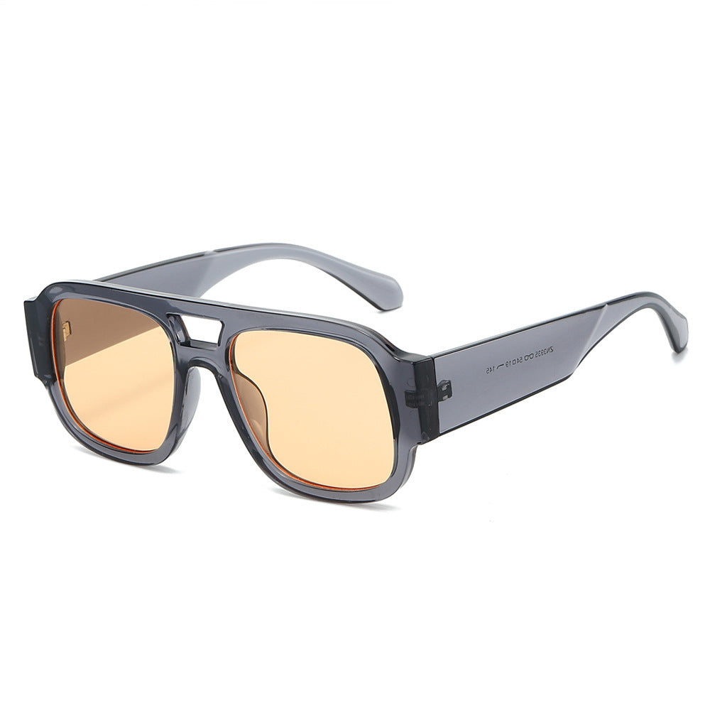 Fashionable Retro-Inspired Square Sunglasses Bowlift