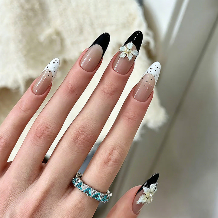 Artistic 3D Nail Tips with Maritime Design Bowlift