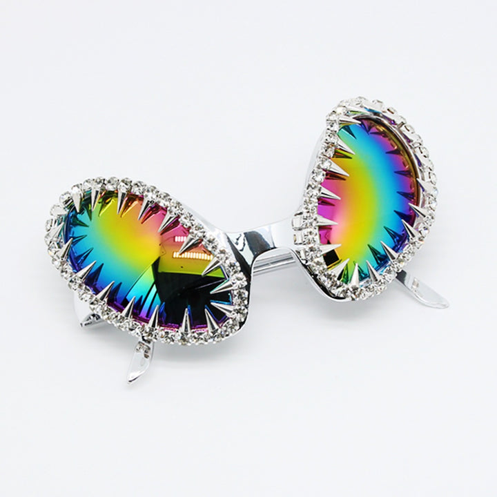 Women's striking sunglasses with luxurious crystal embellishments and尖 design elements Bowlift
