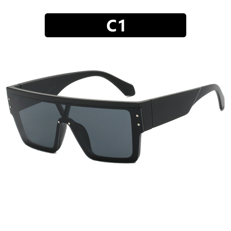 Women's fashionable sunglasses with oversized design and protective UV filter Bowlift