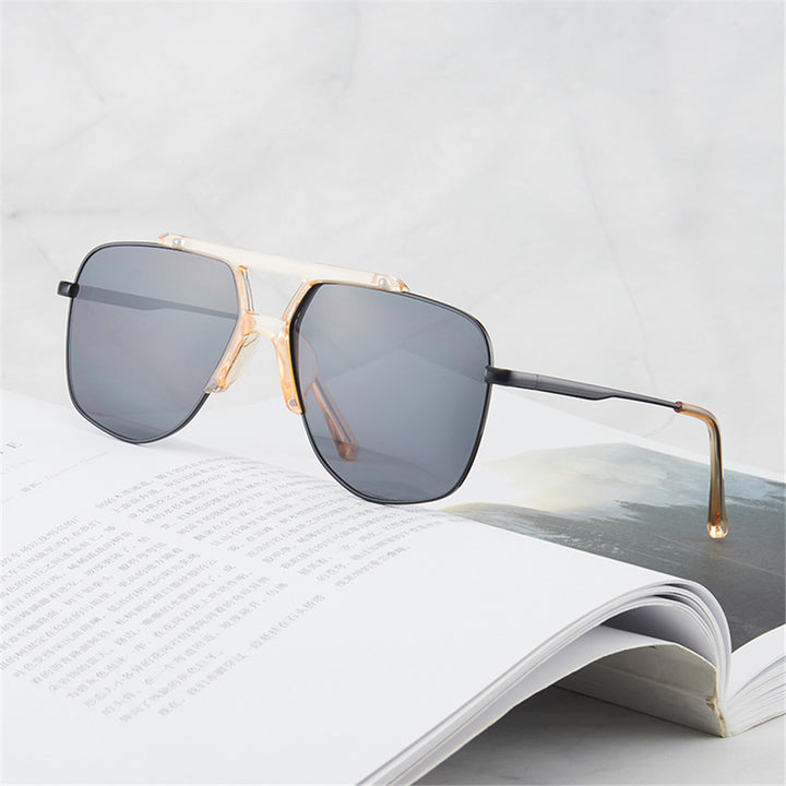 Stylish Aviator Sunglasses Bowlift