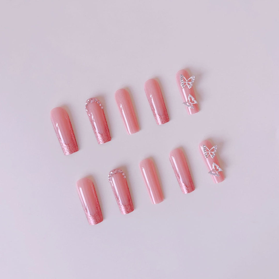 Nail set with sparkling glitter effects and elegant 3D decorations Bowlift