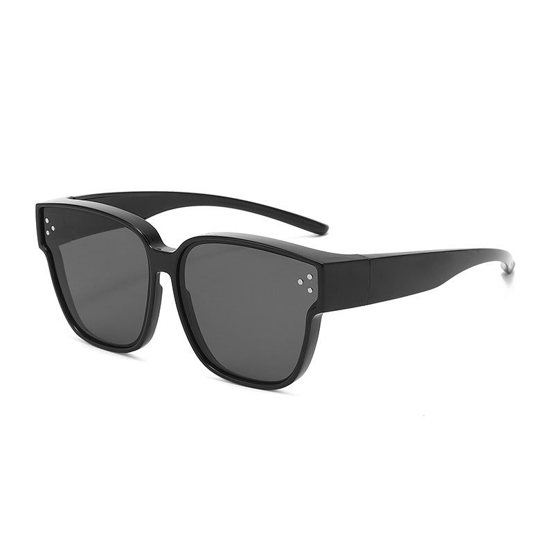 Ladies Fashion Sunglasses in clear lines design with high UV protection Bowlift