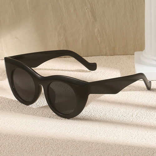 Ladies Cat-Eye Sunglasses with Wide Frame and UV Protection Bowlift