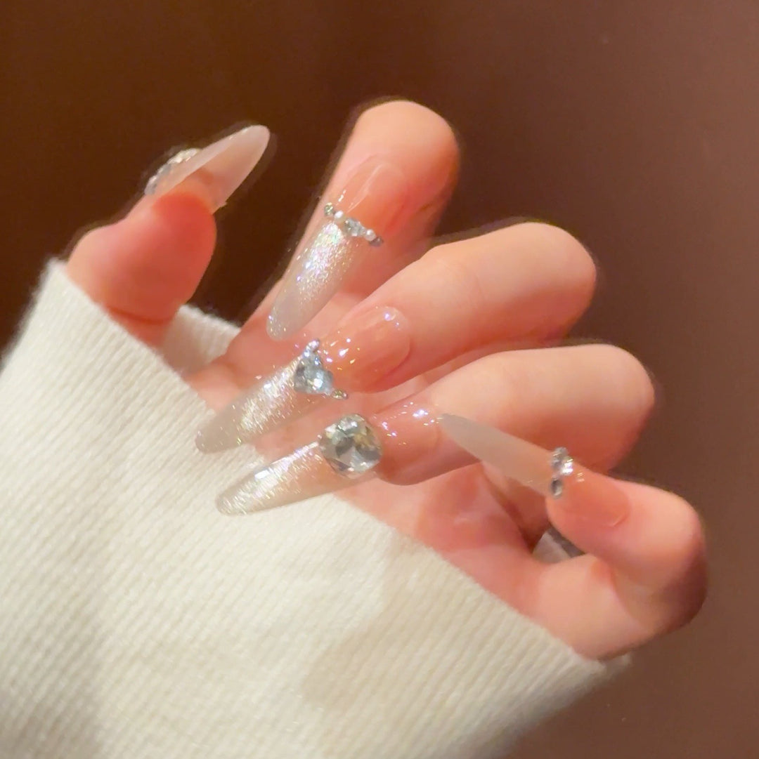 Crystal-Embellished Press-On Nail Extensions Bowlift
