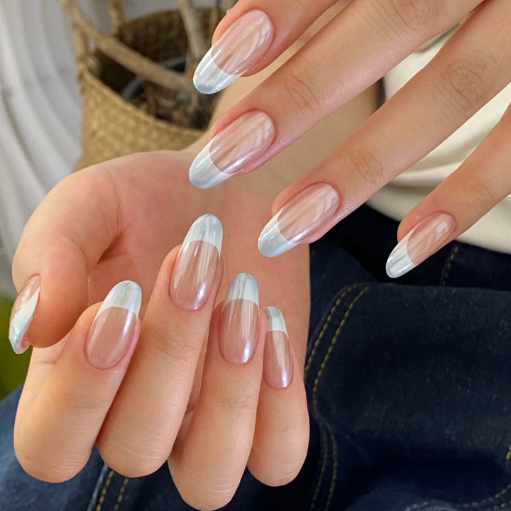 Artificial nails with holographic effect Bowlift