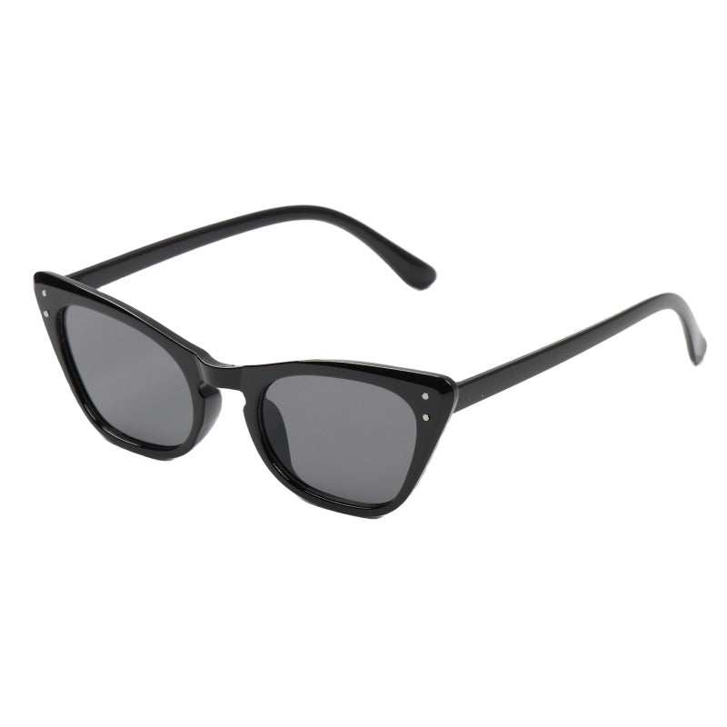 Women's Cat-Eye Sunglasses with UV Protection and Elegant Design Bowlift