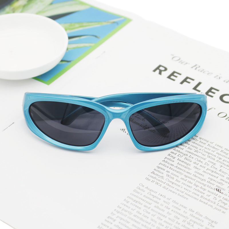 Women’s sporty sunglasses with high-quality UV protection material Bowlift