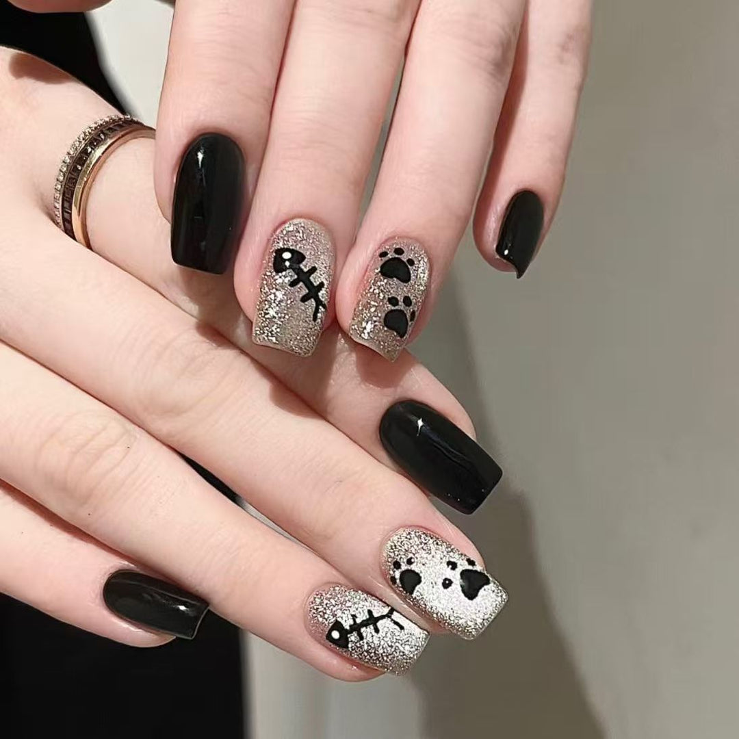 Stylish Press-On Nail Set with Animal Print and Gem Accents Bowlift
