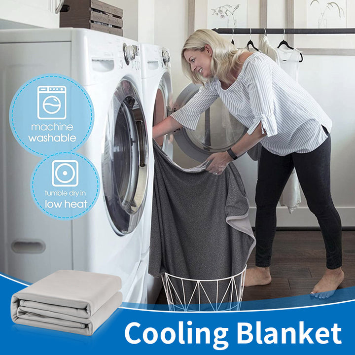 Women Premium Snuggle Blanket made of extremely soft microfiber fabric Bowlift