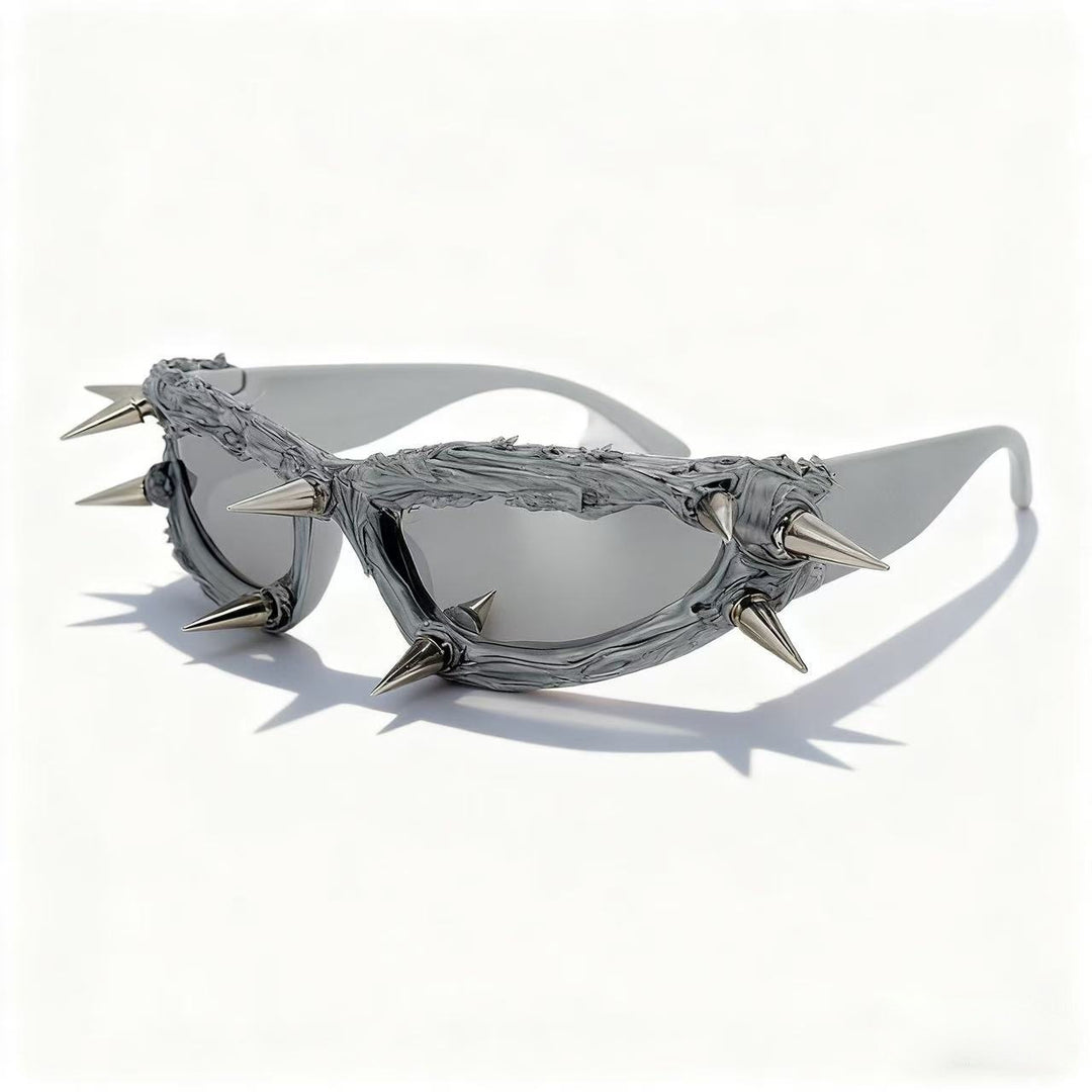 Women's extravagant fashion sunglasses with unique spikes design Bowlift