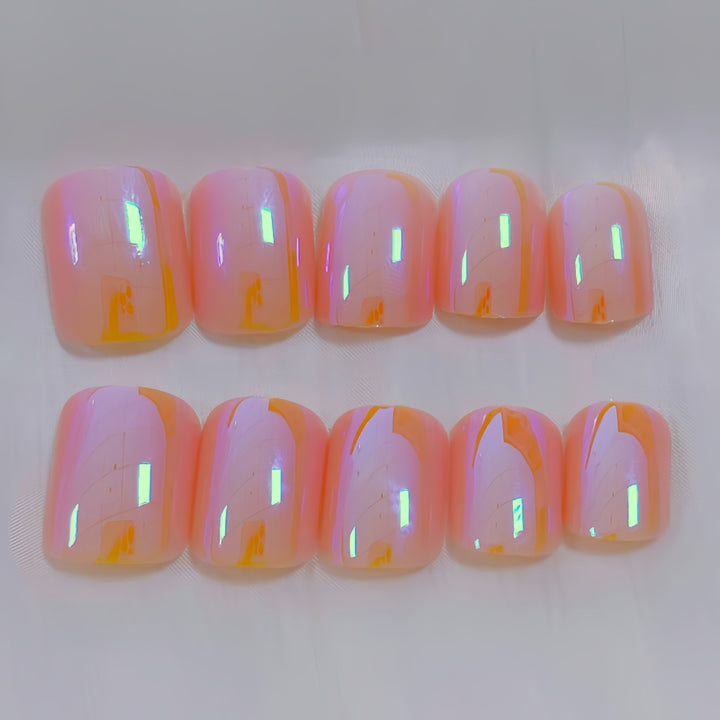 Iridescent Glossy Nail Tips Bowlift