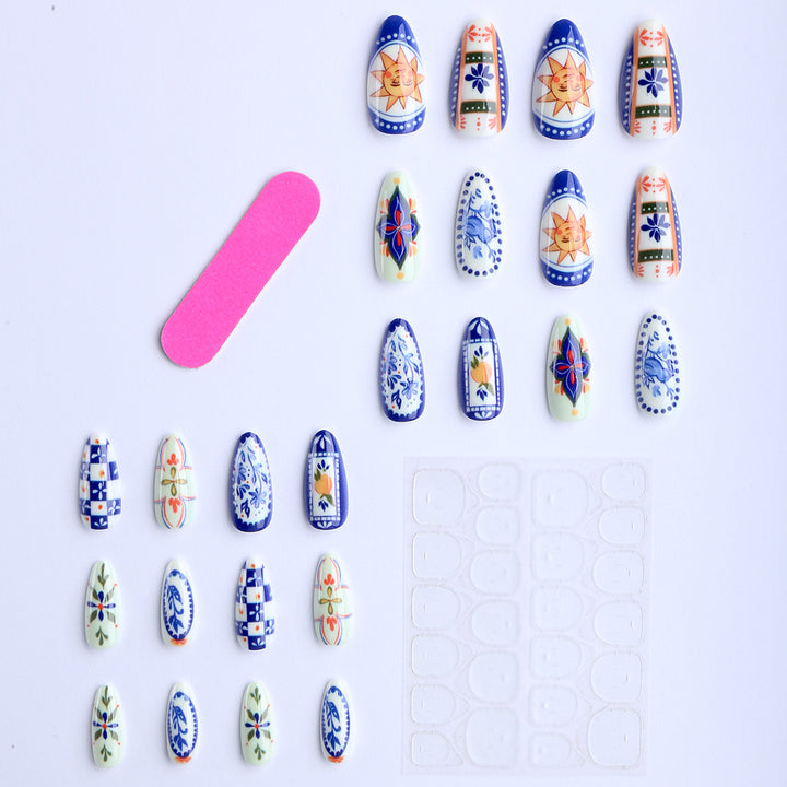 Artificial nails with handmade floral design Bowlift
