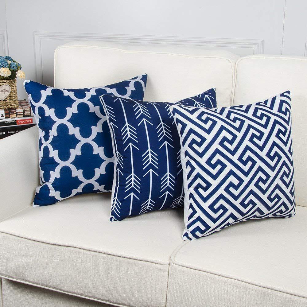 Decorative cushion cover with chevron zigzag pattern and concealed zipper Bowlift