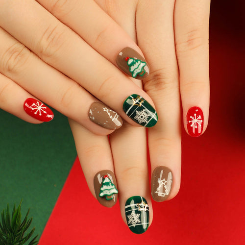 Artistic Christmas nail art with festive design Bowlift